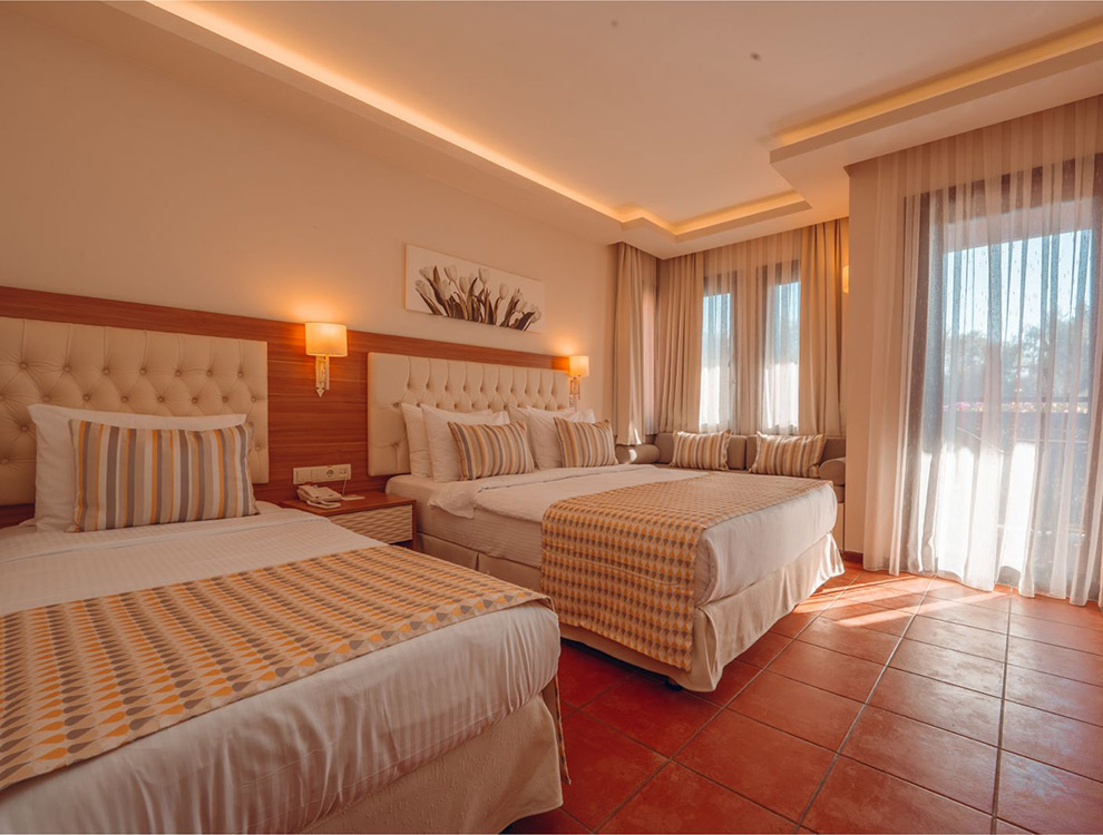 Sundia Suncity Triple Room Card