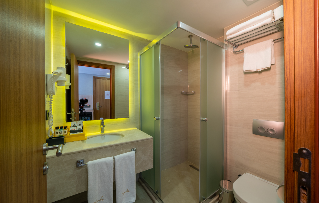 1102X701 Banyo